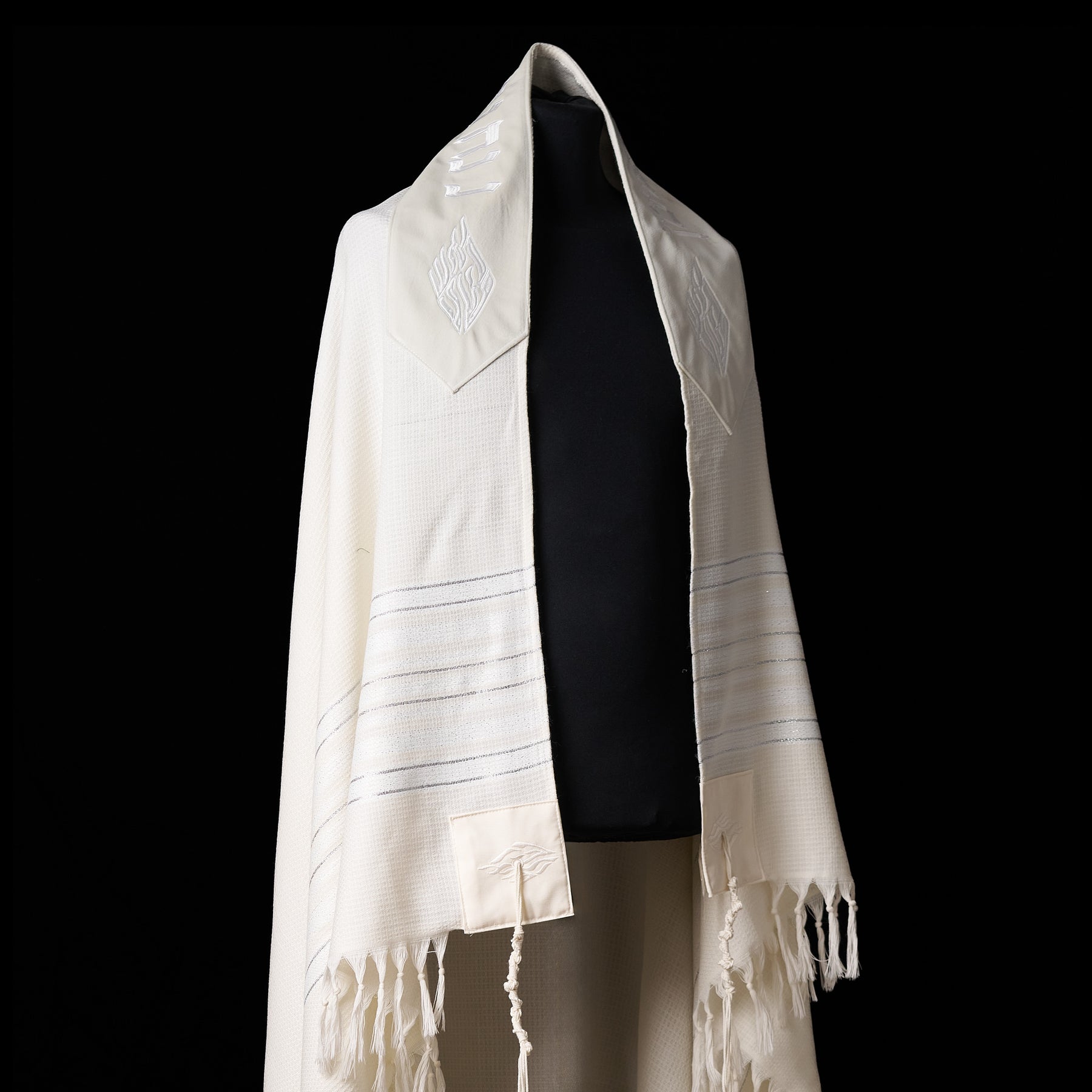 Tallit Nahman Prestige White & Cream