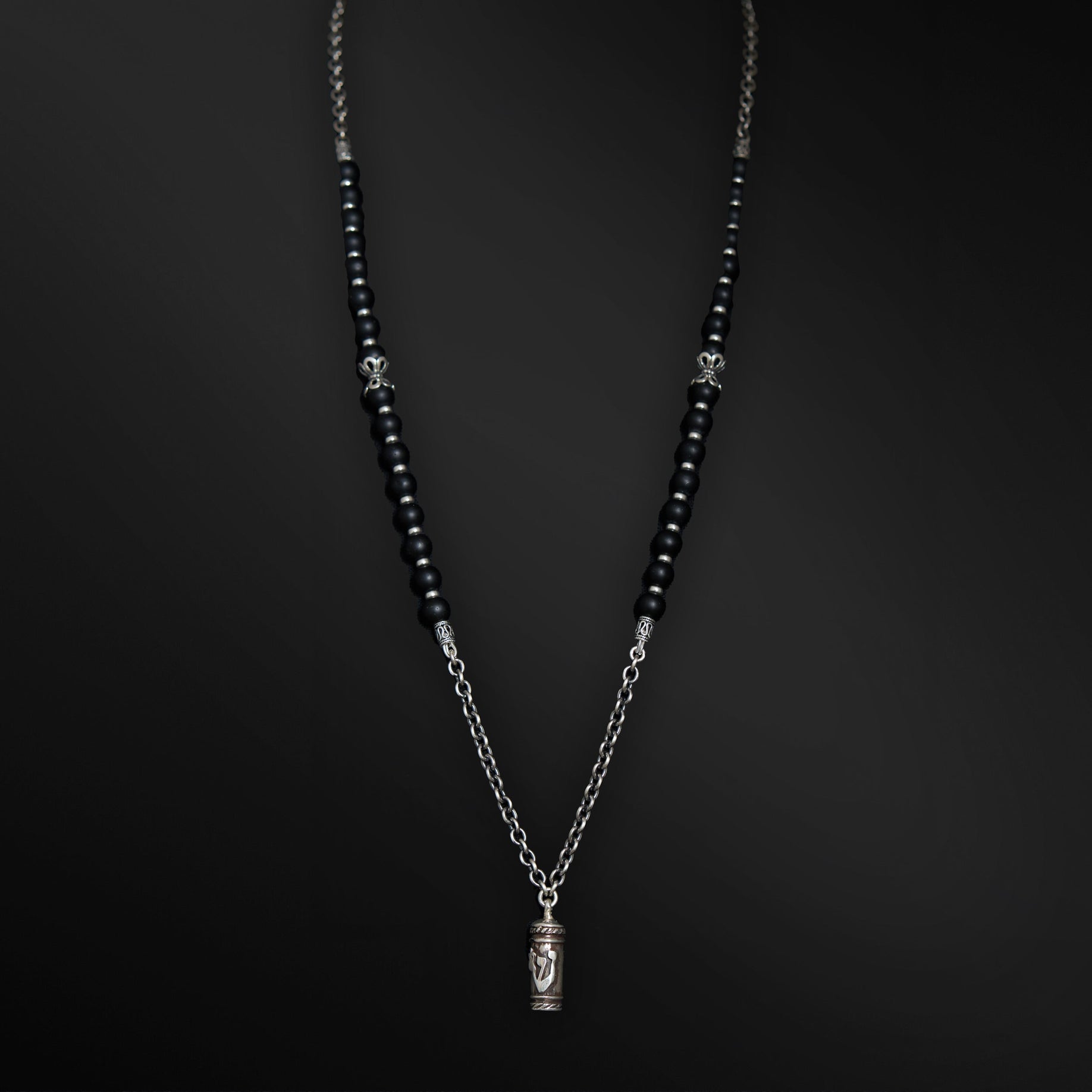 Menashe & Betsalel stones neckless Kameart