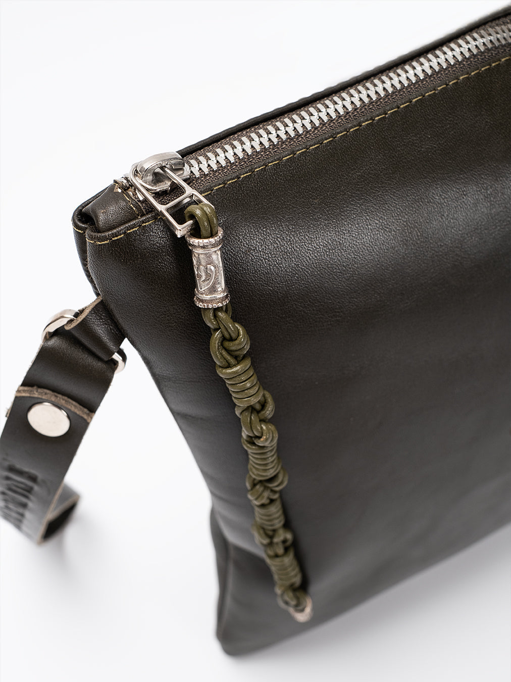 Leather Pouch - Aesh Sheli Green Forest Grained Leather Kameart