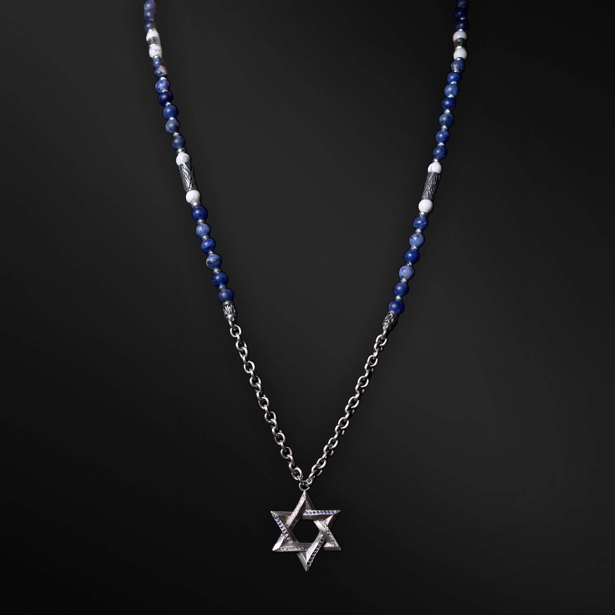 Ilai Large Stone Saphir & White Diamond Kameart