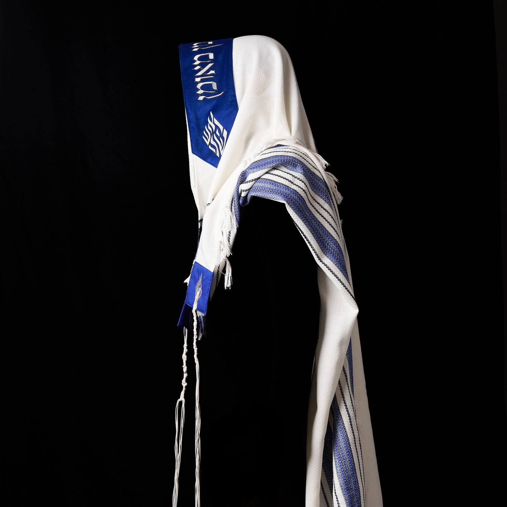 Tallit Nahman prestige blue & grey