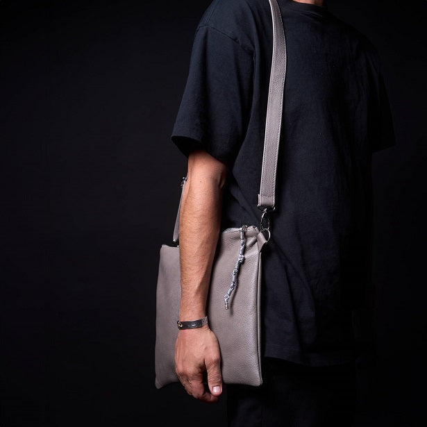 Set Tallit / Tefilines Aesh Sheli Grey Grained Leather Kameart