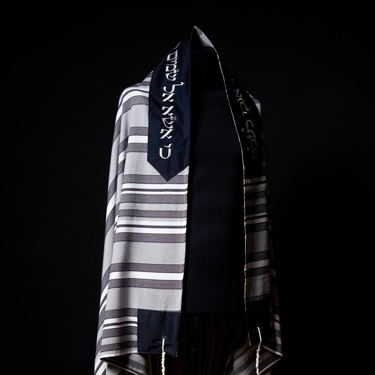 Tallit Hai Bicolore Blue & Grey stripes