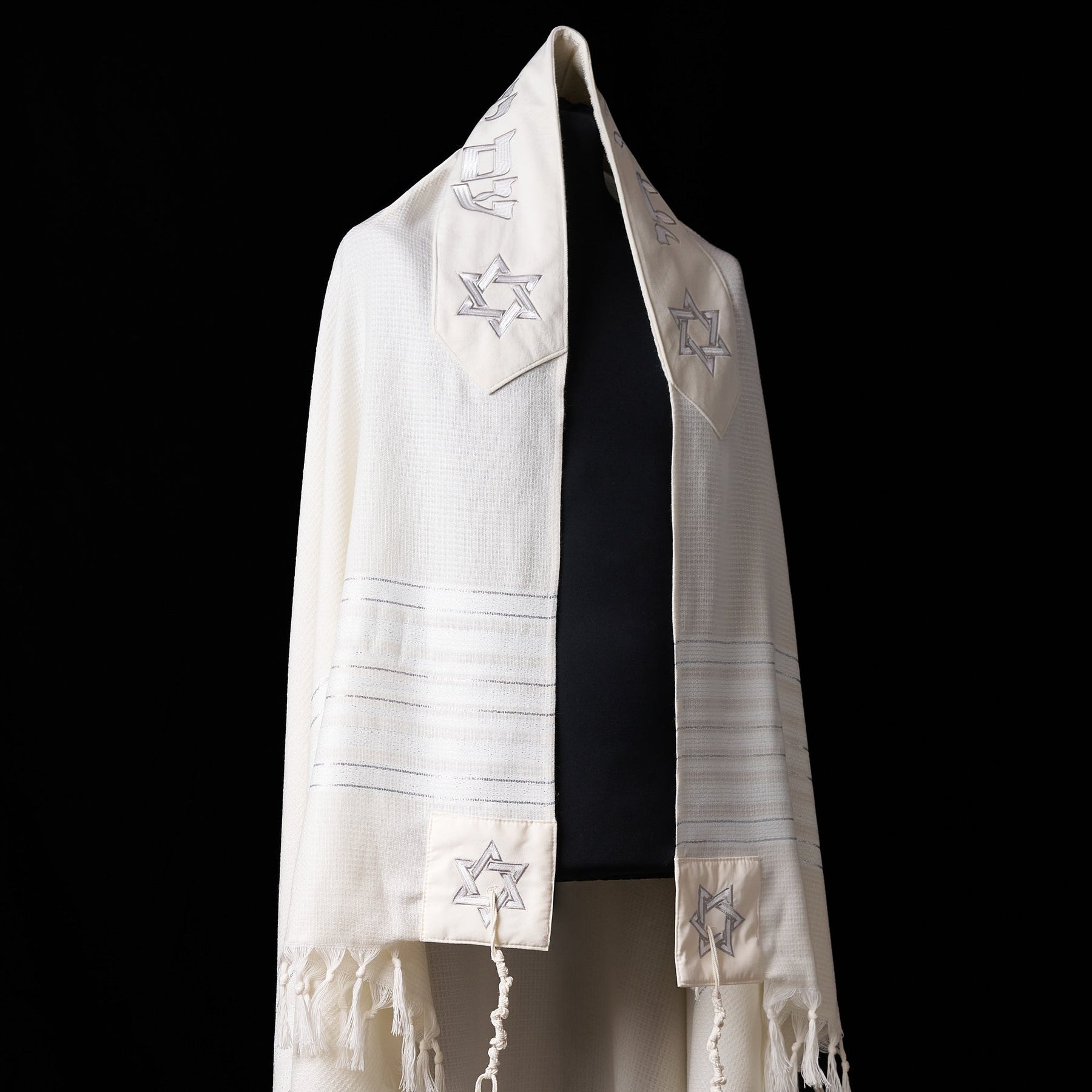 Am Israel Chai Prestige Tallit White Gray | Luxury Prayer Shawl