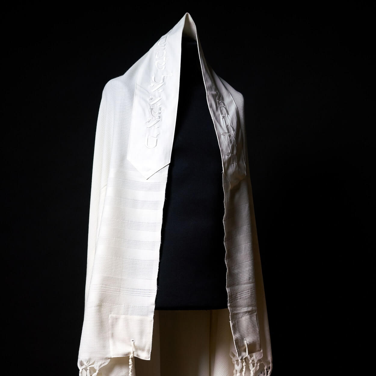 Chai Tallit White | Luxury Jewish Prayer Shawl