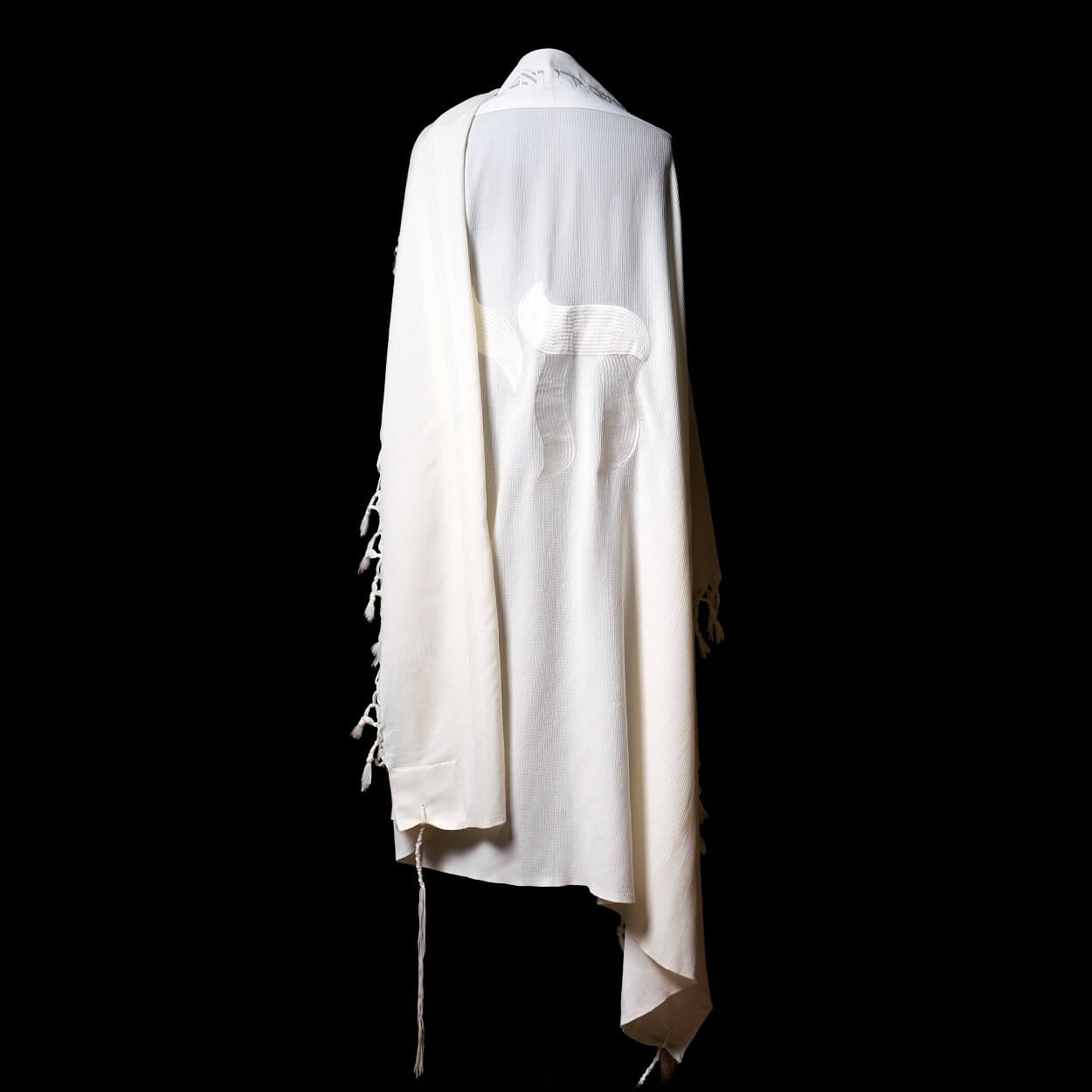 Chai Tallit White | Luxury Jewish Prayer Shawl