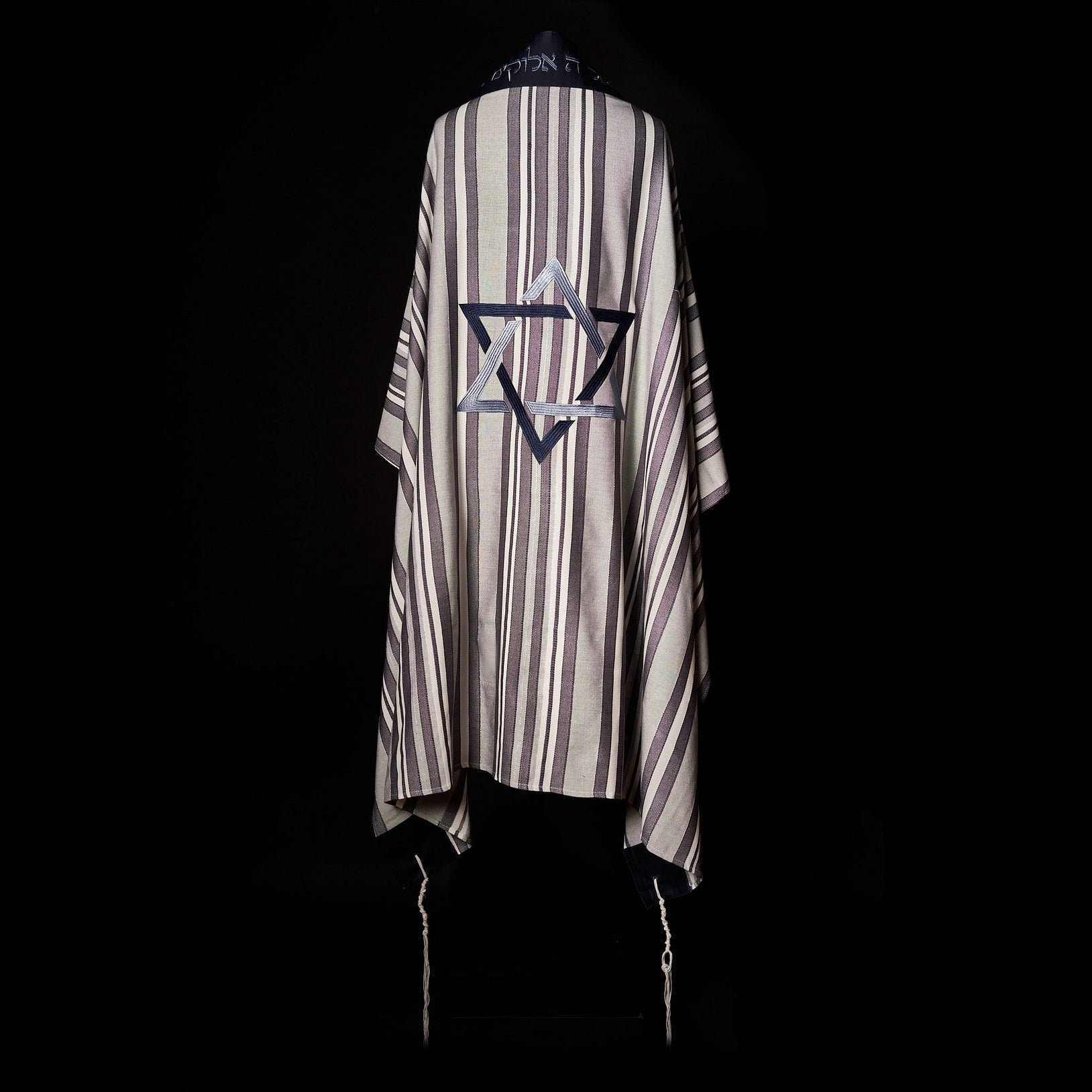 #color_navy-and-grey-stripe