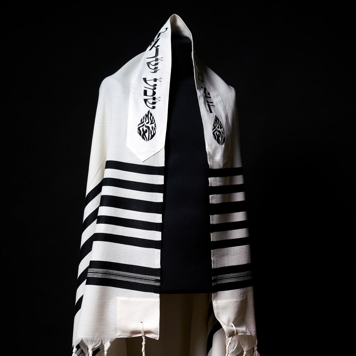 Shema Israel Tallit Black | Luxury Prayer Shawl