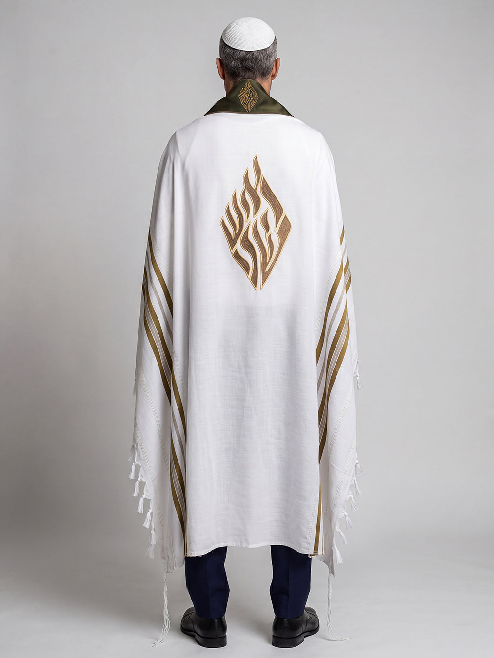 Tallit Nachman Olive Green | Handmade Wool Prayer Shawl – Kameart