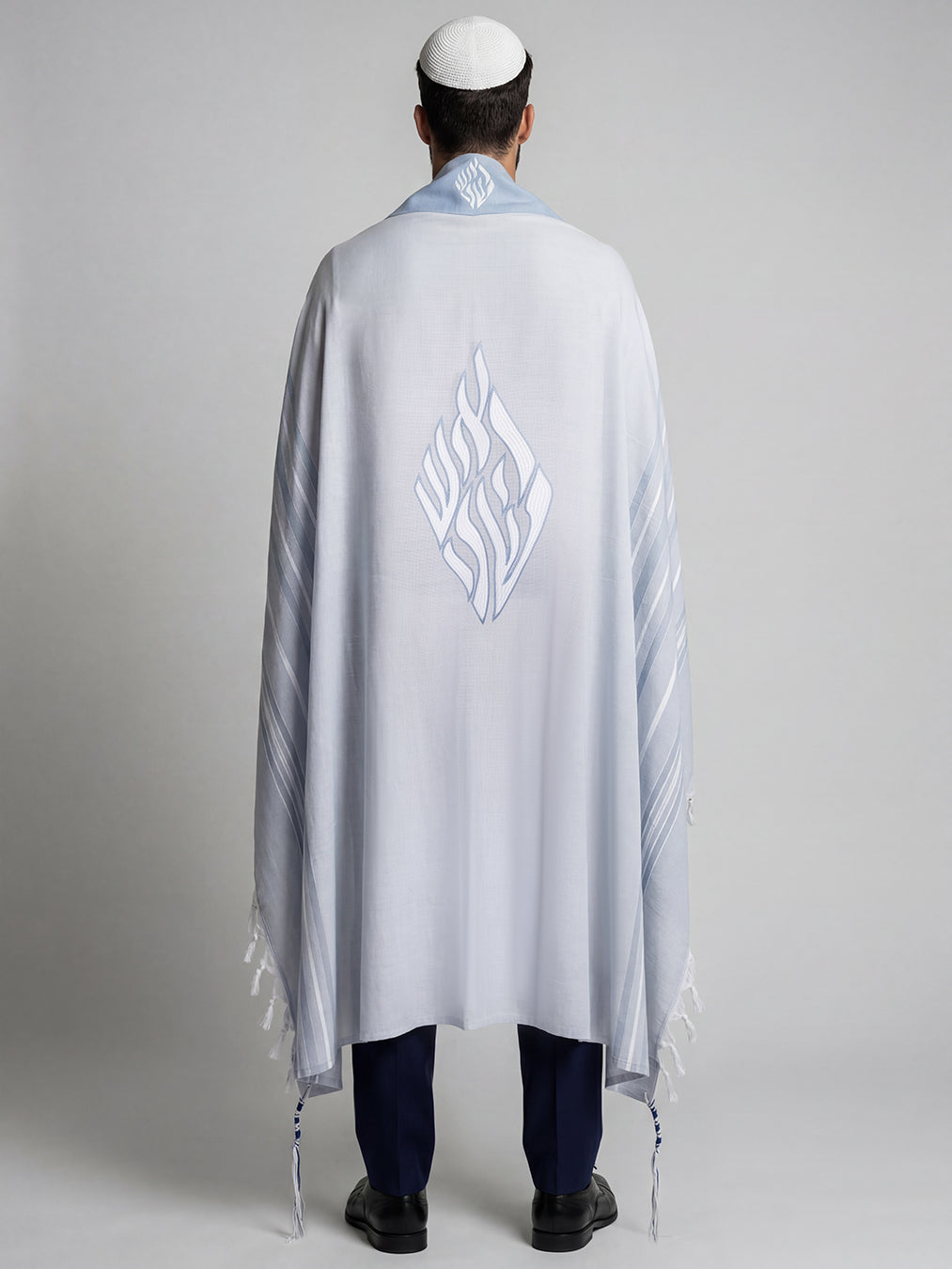 Tallit Nachman Sky Blue | Handmade Wool Prayer Shawl – Kameart